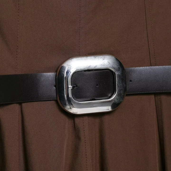 Amélie | Robe Évasée Sans Manches avec Ceinture Structurante