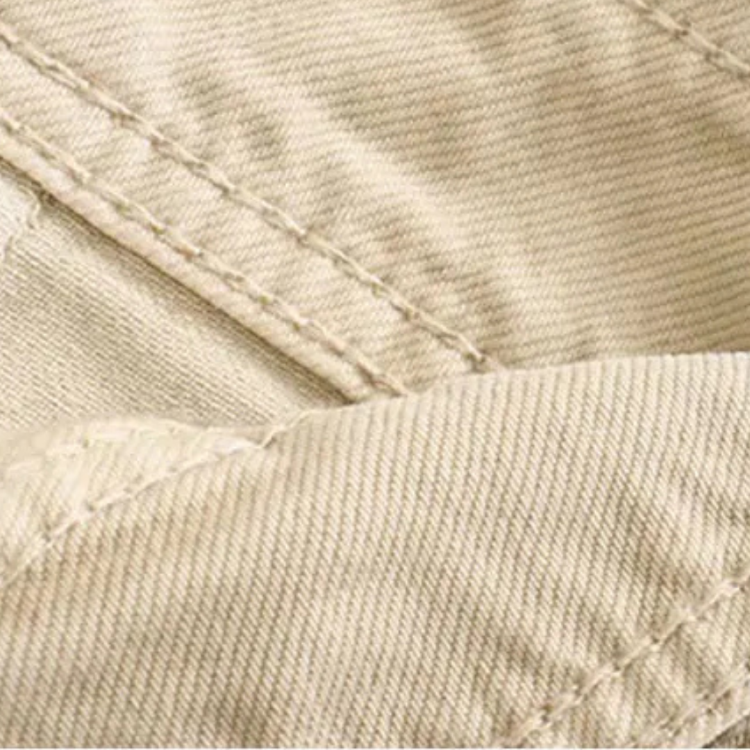 Jean à taille haute et jambes évasées Ruby avec poches arrière patch