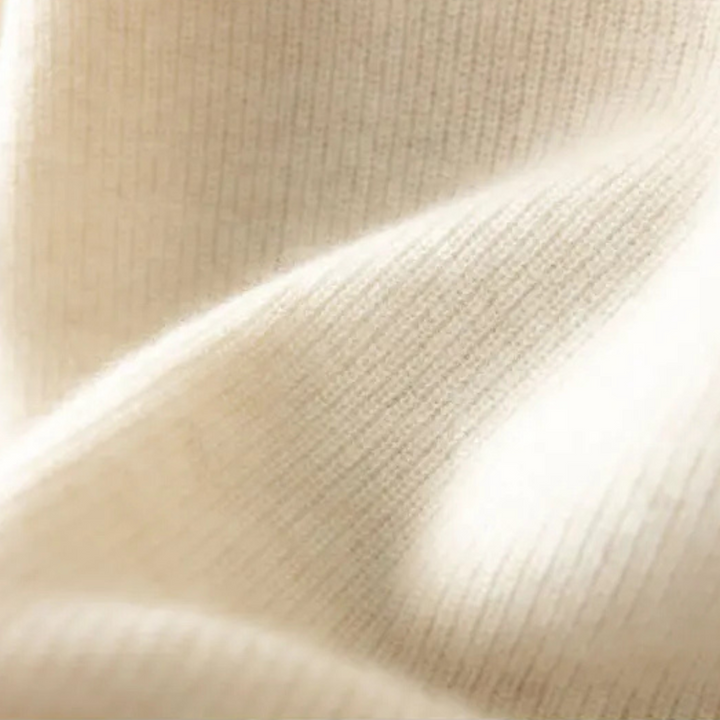 Clara | Pull col roulé doux côtelé