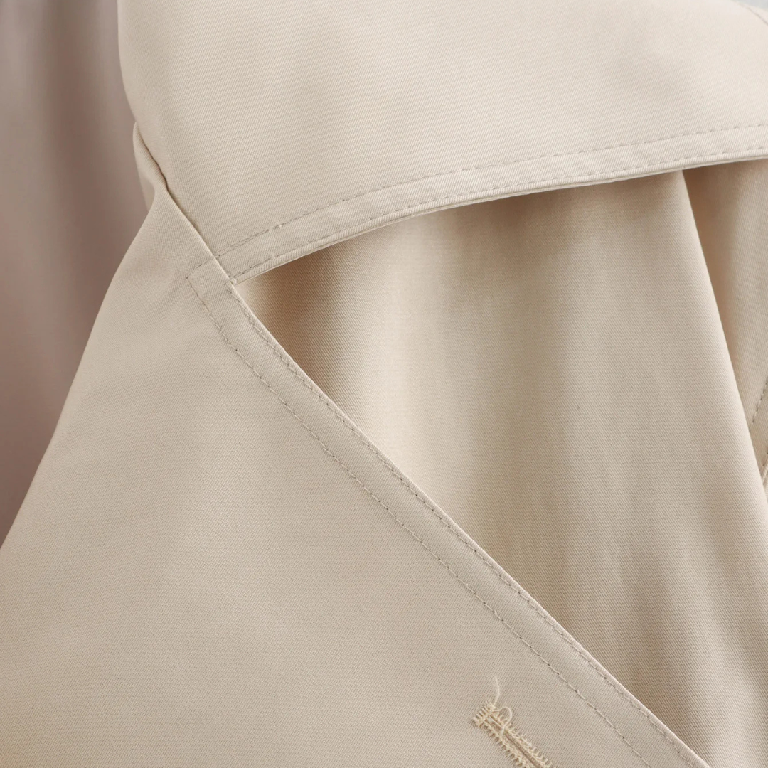 Amélie | Veste Croppée à Boutons et Ceinture Noeud
