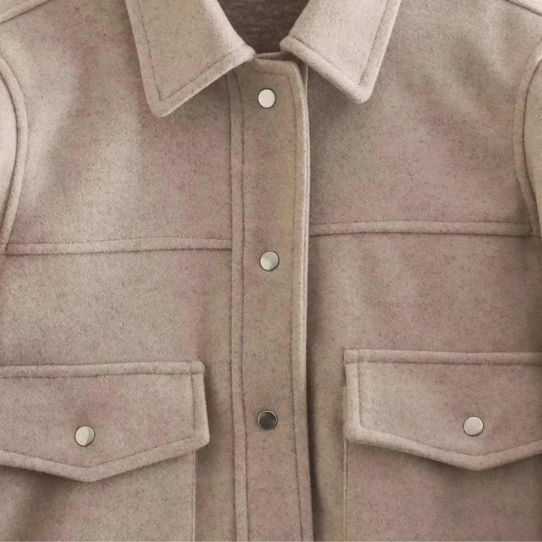 Maëlys | Veste Croppée à Poches Boutonnées