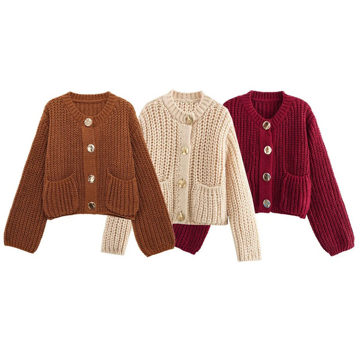Léane | Gilet en maille torsadée à gros boutons dorés
