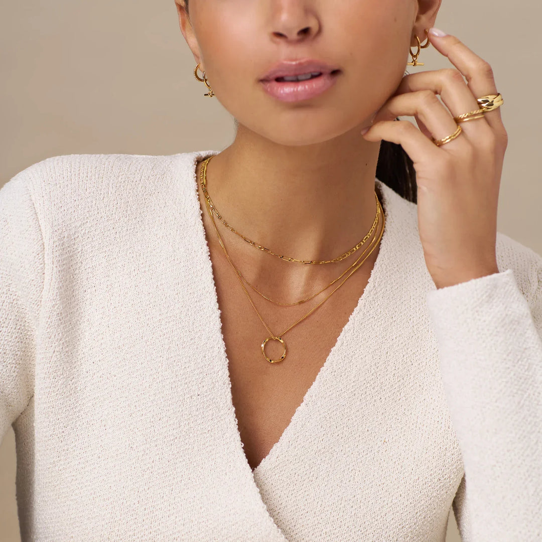 Collier à trois rangées de cercle ouvert
