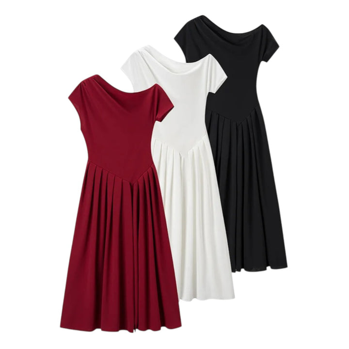 Camille | Robe plissée à col bateau