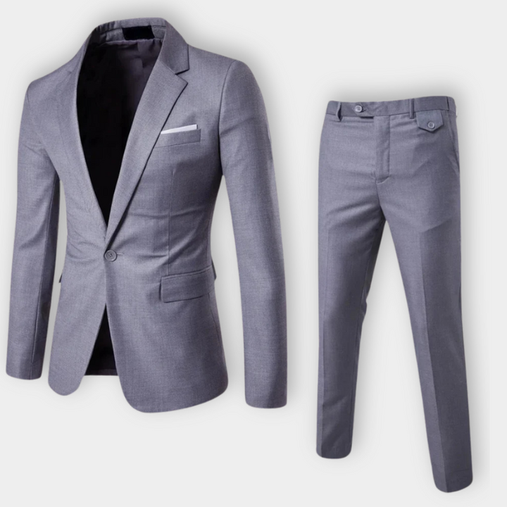 Valentino - Elegant Slim Suit
