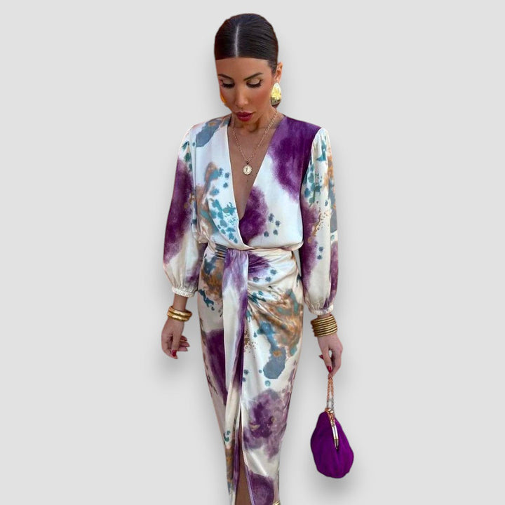 Larissa | Stylish V-Neckline Dress