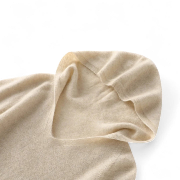Ariane | Pull à capuche col V en maille douce
