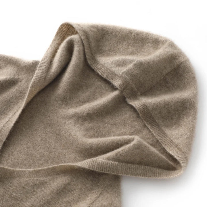 Ariane | Pull à capuche col V en maille douce